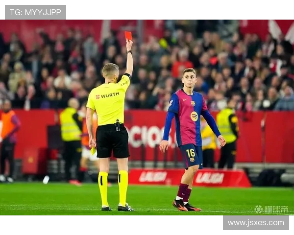 费尔明进球又染红巴萨少打一人仍4比1大胜距西甲榜首仅差两分